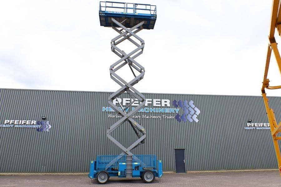 Genie GS5390 Diesel, 4x4 Drive, 18.15m Working Height, 6 - Ножична работна платформа: снимка 3 Genie GS5390 Diesel, 4x4 Drive, 18.15m Working Height, 6 - Ножична работна платформа: снимка 3