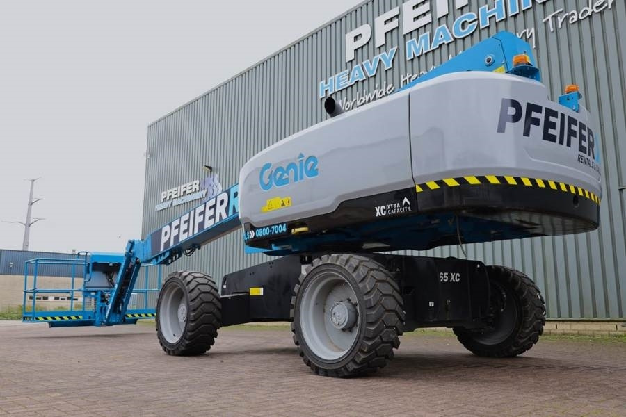 Телескопична платформа Genie S65XC Valid inspection, *Guarantee! Diesel, 4x4 Dr: снимка 7