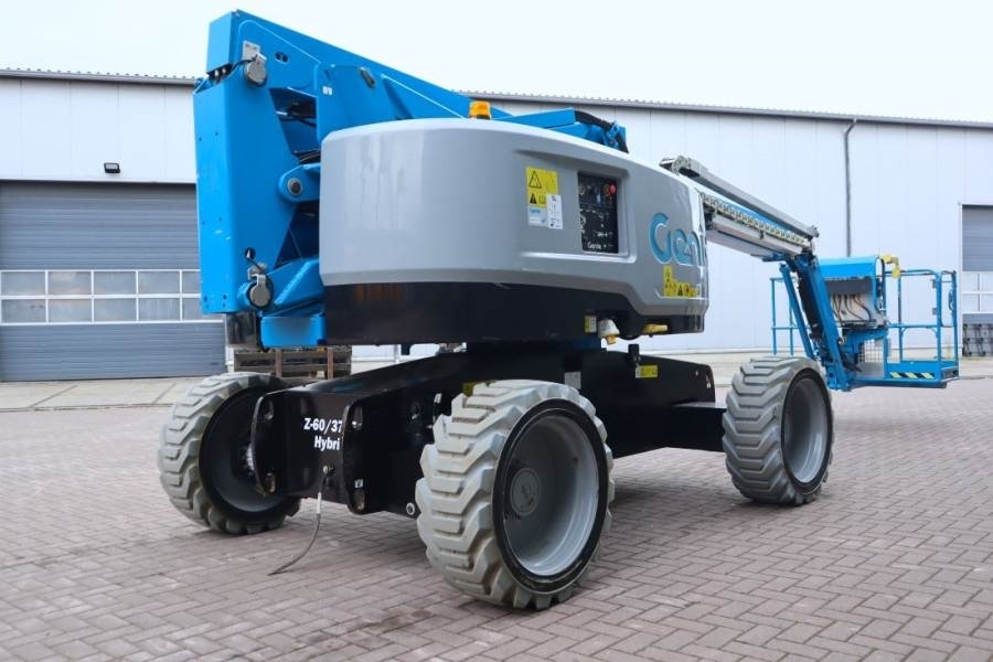 Genie Z60/37FE Guarantee! Hybrid, 4x4 Drive, 20m Working - Артикулираща платформа: снимка 2 Genie Z60/37FE Guarantee! Hybrid, 4x4 Drive, 20m Working - Артикулираща платформа: снимка 2