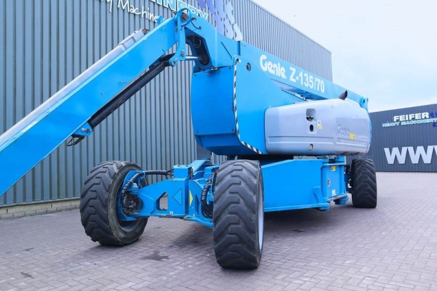 Genie ZX135/70 Diesel, 4x4x4 Drive, 43m Working Height, - Артикулираща платформа: снимка 3 Genie ZX135/70 Diesel, 4x4x4 Drive, 43m Working Height, - Артикулираща платформа: снимка 3