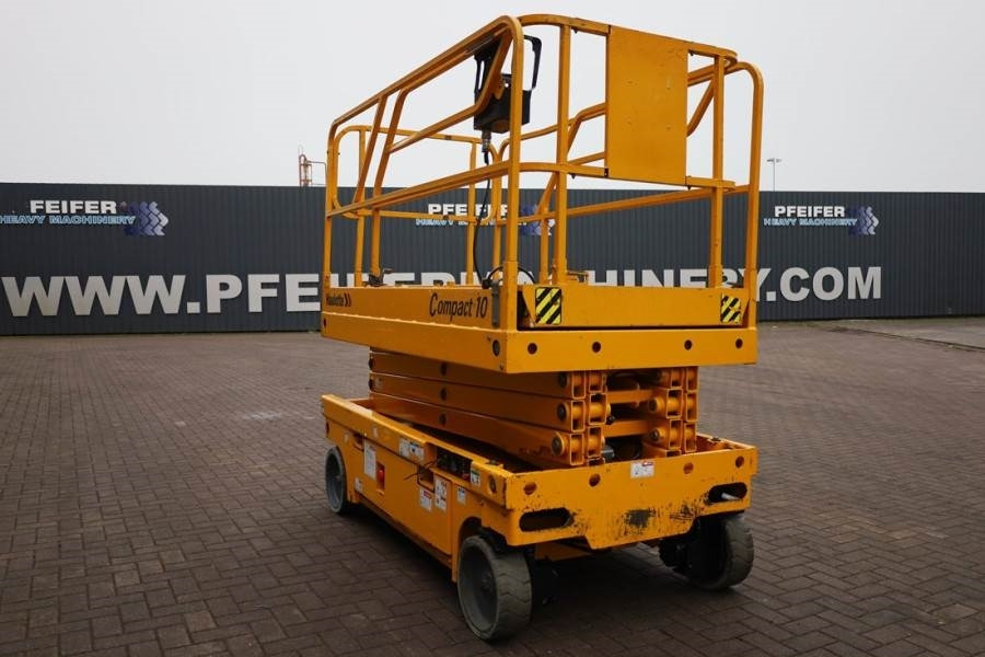 Haulotte Compact 10 Electric, 10.2m Working Height, 450kg C - Ножична работна платформа: снимка 2 Haulotte Compact 10 Electric, 10.2m Working Height, 450kg C - Ножична работна платформа: снимка 2