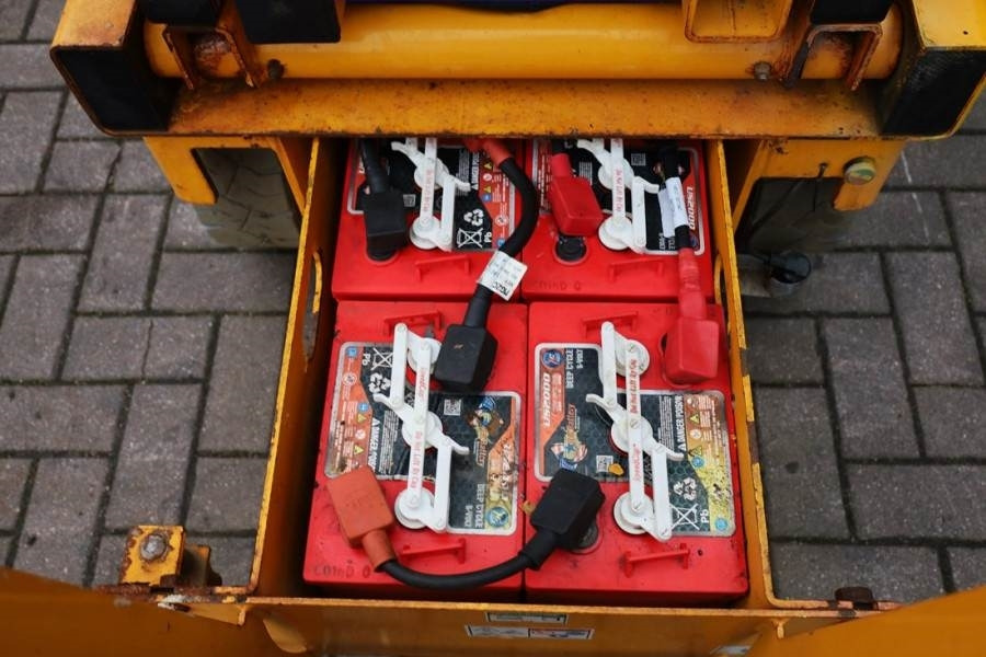 Haulotte Compact 10N As-Is, Electric, 10m Working Height, 2 - Ножична работна платформа: снимка 4 Haulotte Compact 10N As-Is, Electric, 10m Working Height, 2 - Ножична работна платформа: снимка 4