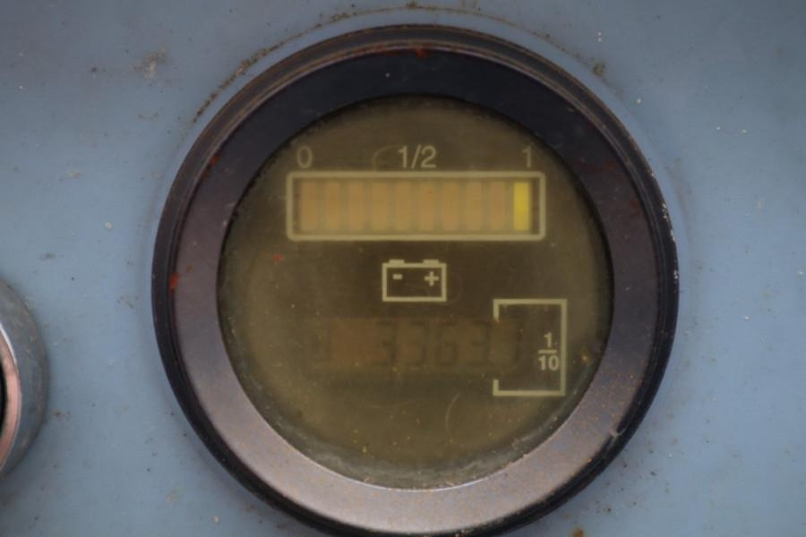 Haulotte Compact 12 RTE As-Is, Electric, 4x4 Drive, 12m Wor - Ножична работна платформа: снимка 5 Haulotte Compact 12 RTE As-Is, Electric, 4x4 Drive, 12m Wor - Ножична работна платформа: снимка 5