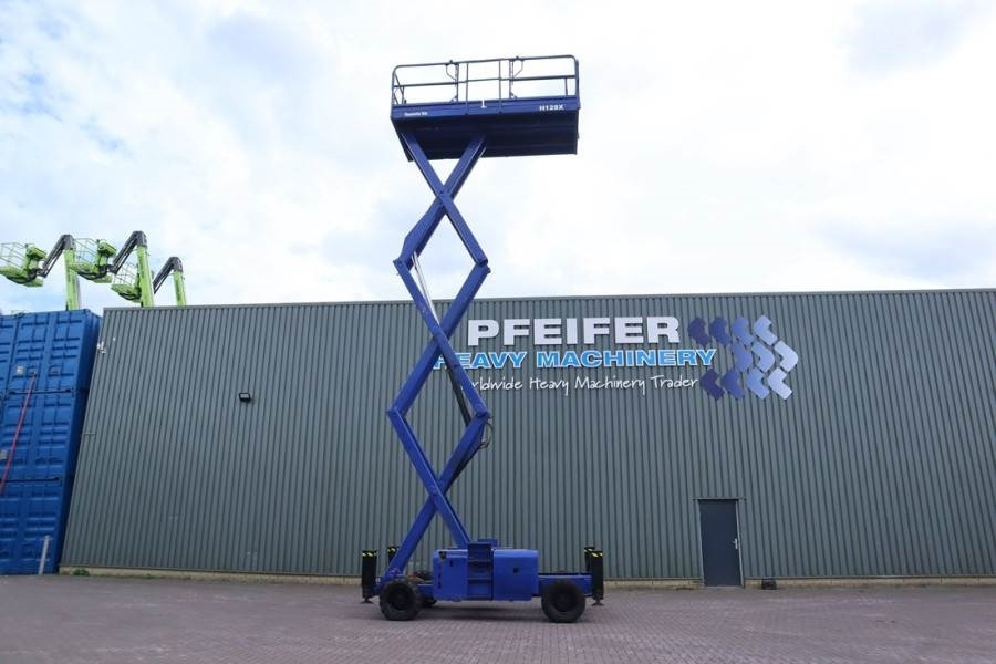 Haulotte H12SX Diesel, 4x4 Drive, 12m Working Height, 700kg - Ножична работна платформа: снимка 3 Haulotte H12SX Diesel, 4x4 Drive, 12m Working Height, 700kg - Ножична работна платформа: снимка 3