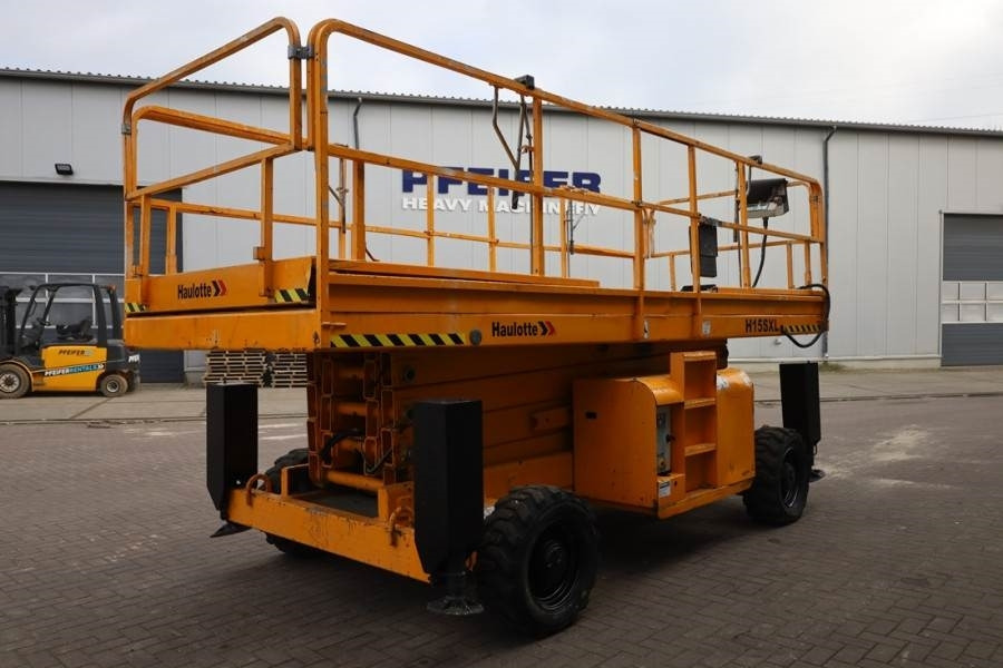 Haulotte H15SXL Diesel, 4x4 Drive, 15m Working Height, 500k - Ножична работна платформа: снимка 3 Haulotte H15SXL Diesel, 4x4 Drive, 15m Working Height, 500k - Ножична работна платформа: снимка 3