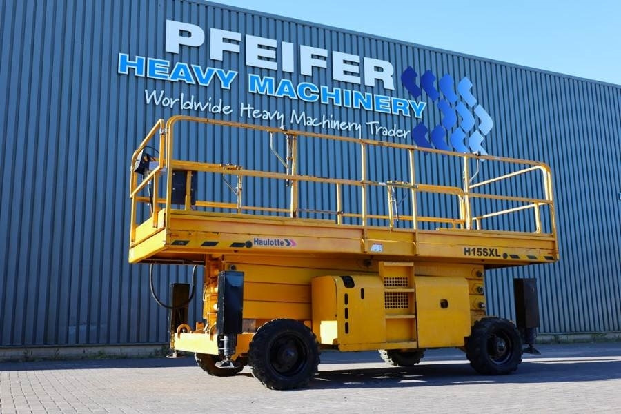 Haulotte H15SXL Diesel, 4x4 Drive, 15m Working Height, 500k - Ножична работна платформа: снимка 1 Haulotte H15SXL Diesel, 4x4 Drive, 15m Working Height, 500k - Ножична работна платформа: снимка 1