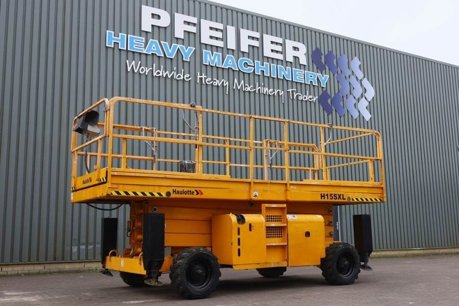 Haulotte H15SXL Diesel, 4x4 Drive, 15m Working Height, 500k - Ножична работна платформа: снимка 1 Haulotte H15SXL Diesel, 4x4 Drive, 15m Working Height, 500k - Ножична работна платформа: снимка 1