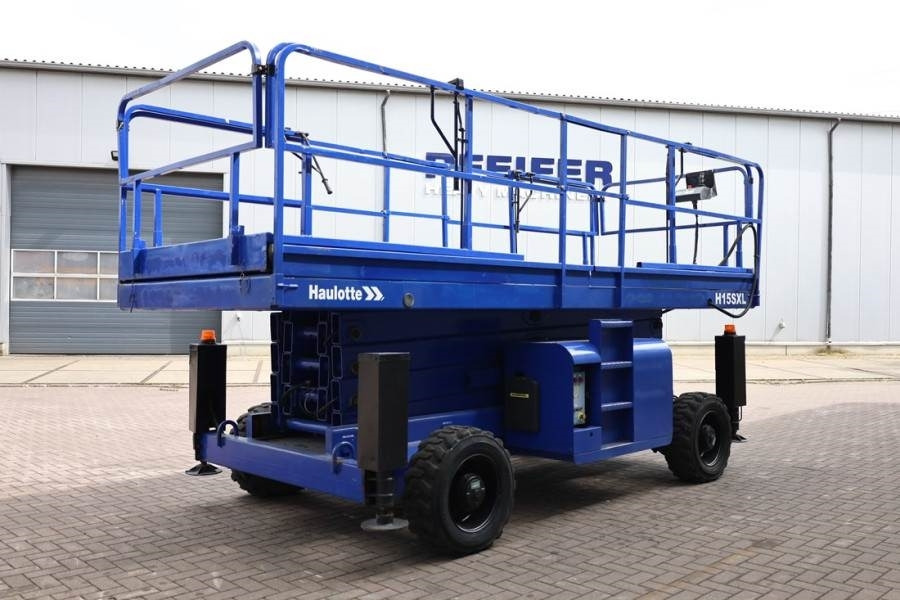 Haulotte H15SXL Diesel, 4x4 Drive, 15m Working Height, 500k - Ножична работна платформа: снимка 2 Haulotte H15SXL Diesel, 4x4 Drive, 15m Working Height, 500k - Ножична работна платформа: снимка 2