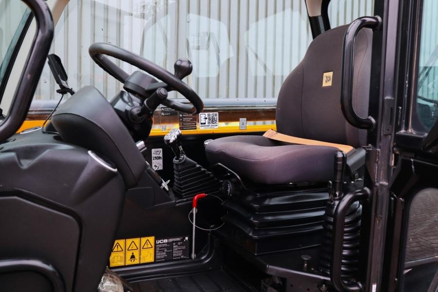 JCB 540-140 HI VIZ Diesel Stage V, 4x4x4 Drive, 13.8m  - Телескопичен товарач: снимка 4 JCB 540-140 HI VIZ Diesel Stage V, 4x4x4 Drive, 13.8m  - Телескопичен товарач: снимка 4
