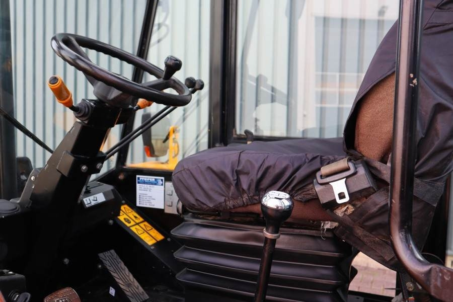 JCB 926 Diesel, 4x4 Drive, Triplex mast, 5500mm Liftin - Мотокар с висока проходимост: снимка 3 JCB 926 Diesel, 4x4 Drive, Triplex mast, 5500mm Liftin - Мотокар с висока проходимост: снимка 3