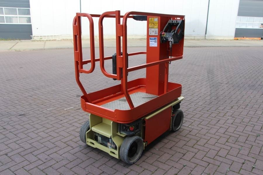 JLG 1230 ES Electric, 5.6m Working height, Non Marking - Артикулираща платформа: снимка 2 JLG 1230 ES Electric, 5.6m Working height, Non Marking - Артикулираща платформа: снимка 2