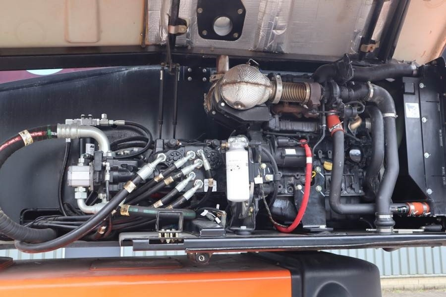 Телескопична платформа JLG 1350SJP Valid Inspection, Diesel, 4x4 Drive And 4-: снимка 10