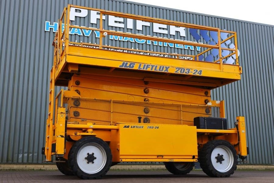 JLG 203-24 Diesel, 4x4 Drive, 22.3m Working Height, 75 - Ножична работна платформа: снимка 1 JLG 203-24 Diesel, 4x4 Drive, 22.3m Working Height, 75 - Ножична работна платформа: снимка 1