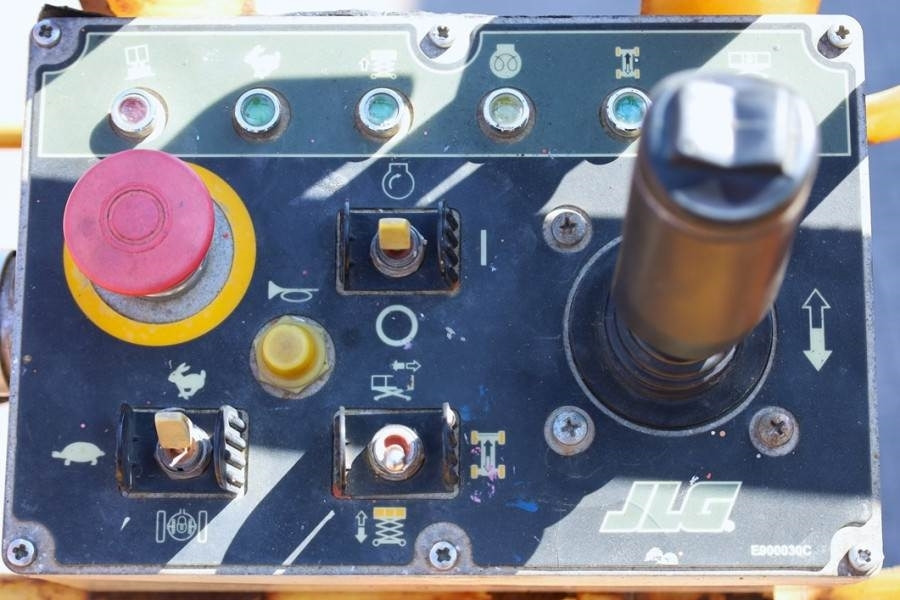 JLG 210-25 Diesel, 4x4 Drive, 23m Working Height, 1000 - Ножична работна платформа: снимка 4 JLG 210-25 Diesel, 4x4 Drive, 23m Working Height, 1000 - Ножична работна платформа: снимка 4