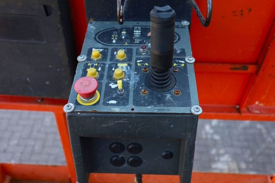 JLG 3369LE Electric, 12m Working Height, 450kg Capacit - Ножична работна платформа: снимка 4 JLG 3369LE Electric, 12m Working Height, 450kg Capacit - Ножична работна платформа: снимка 4