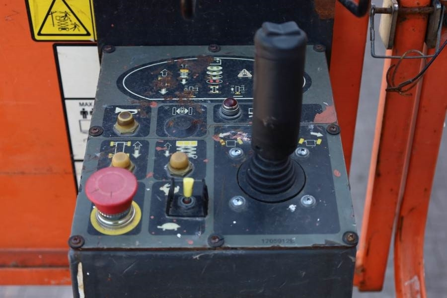 JLG 3369LE Electric, 12m Working Height, 450kg Capacit - Ножична работна платформа: снимка 4 JLG 3369LE Electric, 12m Working Height, 450kg Capacit - Ножична работна платформа: снимка 4