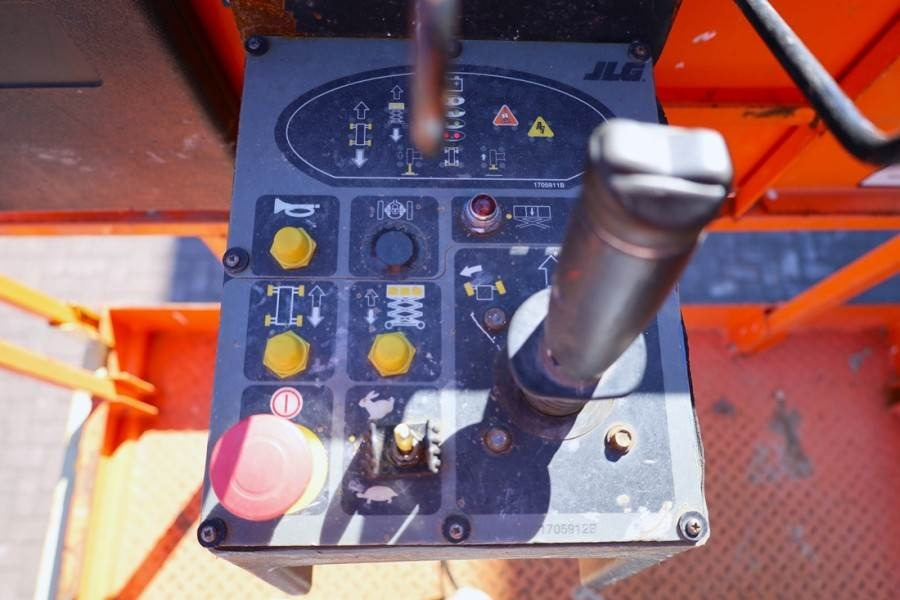 JLG 4069LE Electric, 14.2m Working Height, 360kg Capac - Ножична работна платформа: снимка 5 JLG 4069LE Electric, 14.2m Working Height, 360kg Capac - Ножична работна платформа: снимка 5