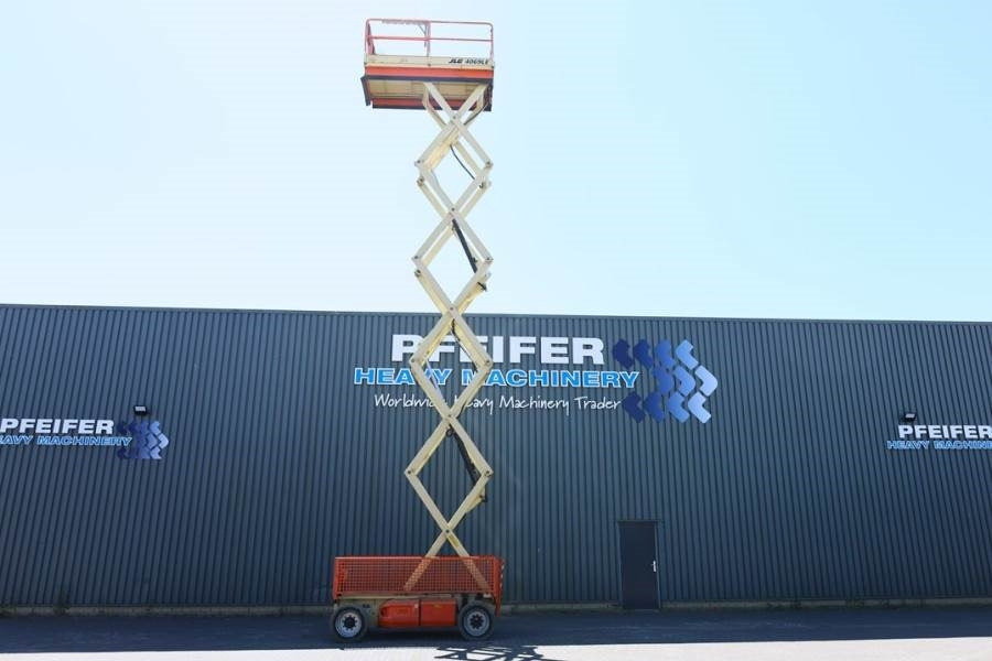 JLG 4069LE Electric, 14.2m Working Height, 360kg Capac - Ножична работна платформа: снимка 3 JLG 4069LE Electric, 14.2m Working Height, 360kg Capac - Ножична работна платформа: снимка 3