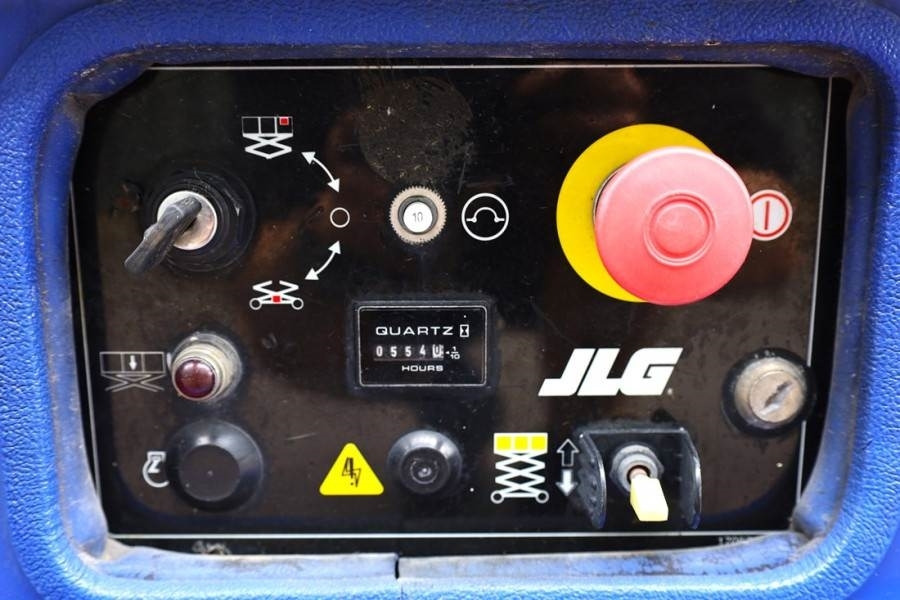 JLG 4069LE Electric, 14.2m Working Height, 360kg Capac - Ножична работна платформа: снимка 4 JLG 4069LE Electric, 14.2m Working Height, 360kg Capac - Ножична работна платформа: снимка 4