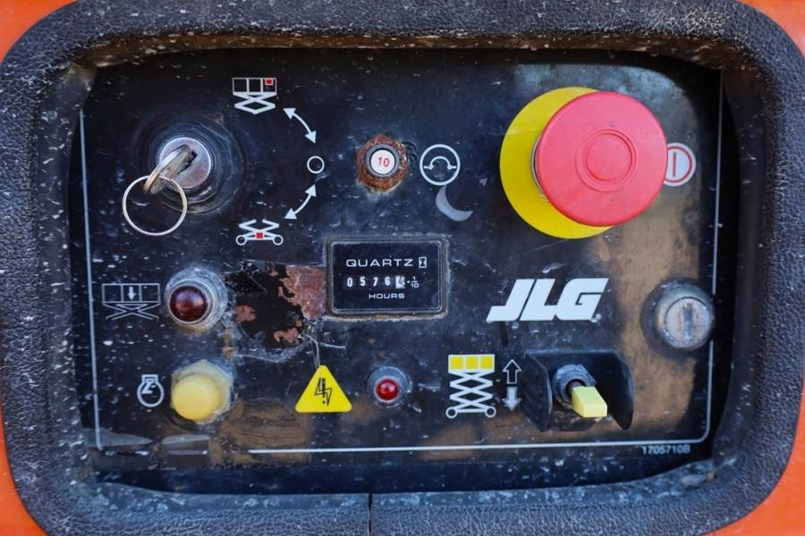 JLG M4069 Hybrid, 14.2m Working Height, 360kg Capacity - Ножична работна платформа: снимка 4 JLG M4069 Hybrid, 14.2m Working Height, 360kg Capacity - Ножична работна платформа: снимка 4