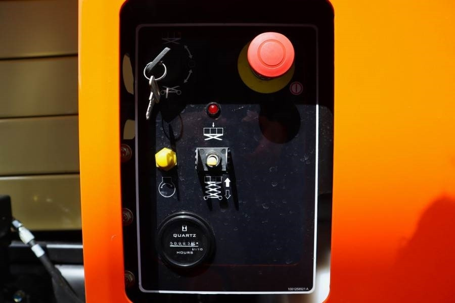 JLG RT4769 Unused, Diesel, 16.3m Working Height, 363kg - Ножична работна платформа: снимка 3 JLG RT4769 Unused, Diesel, 16.3m Working Height, 363kg - Ножична работна платформа: снимка 3