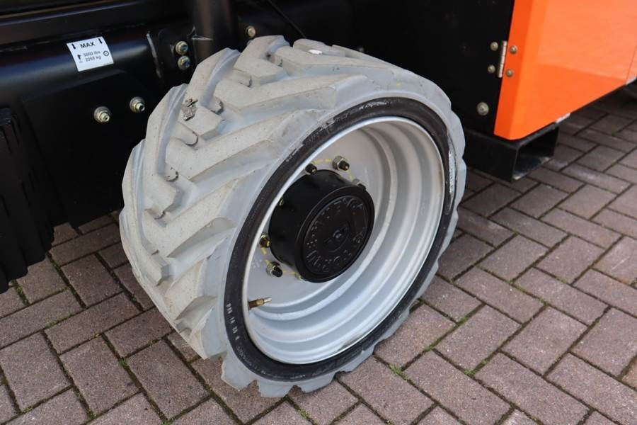 Ножична работна платформа JLG RT4769 Unused, Diesel, 16.3m Working Height, 363kg: снимка 14