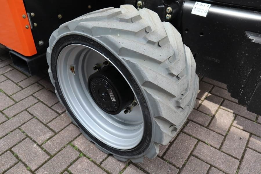 Ножична работна платформа JLG RT4769 Unused, Diesel, 16.3m Working Height, 363kg: снимка 15