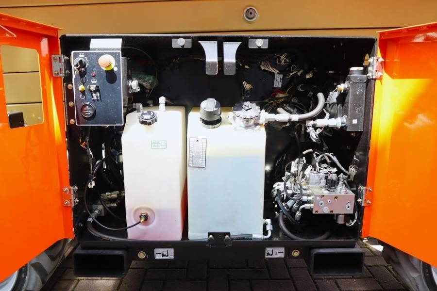 Ножична работна платформа JLG RT4769 Unused, Diesel, 16.3m Working Height, 363kg: снимка 12