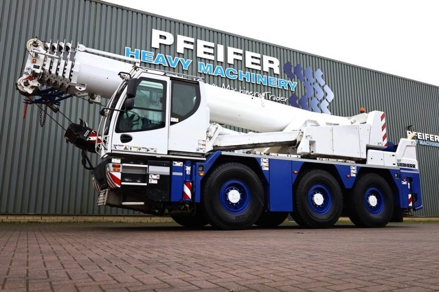 Liebherr LTC1050-3.1 Diesel, 6x6x6 Drive, 50t Capacity, 36m - Кран за всякакви терени: снимка 1 Liebherr LTC1050-3.1 Diesel, 6x6x6 Drive, 50t Capacity, 36m - Кран за всякакви терени: снимка 1