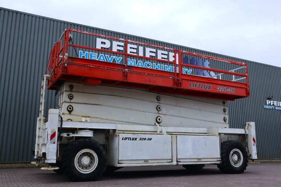 Liftlux SL320-30DS Diesel, 4x4 Drive, 34m Working Height, - Ножична работна платформа: снимка 1 Liftlux SL320-30DS Diesel, 4x4 Drive, 34m Working Height, - Ножична работна платформа: снимка 1