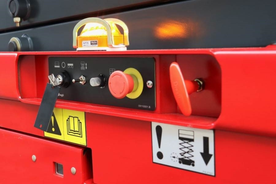 Magni ES0807EP New And Available Directly From Stock, El - Ножична работна платформа: снимка 3 Magni ES0807EP New And Available Directly From Stock, El - Ножична работна платформа: снимка 3