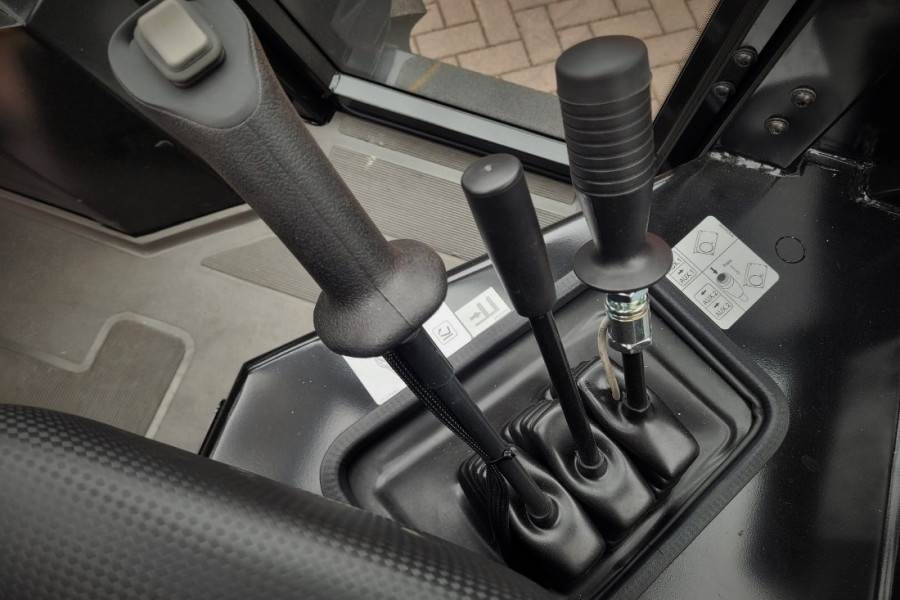 Мотокар с висока проходимост Manitou M30-4 Valid inspection, *Guarantee, Diesel, 4x4 Dr: снимка 13