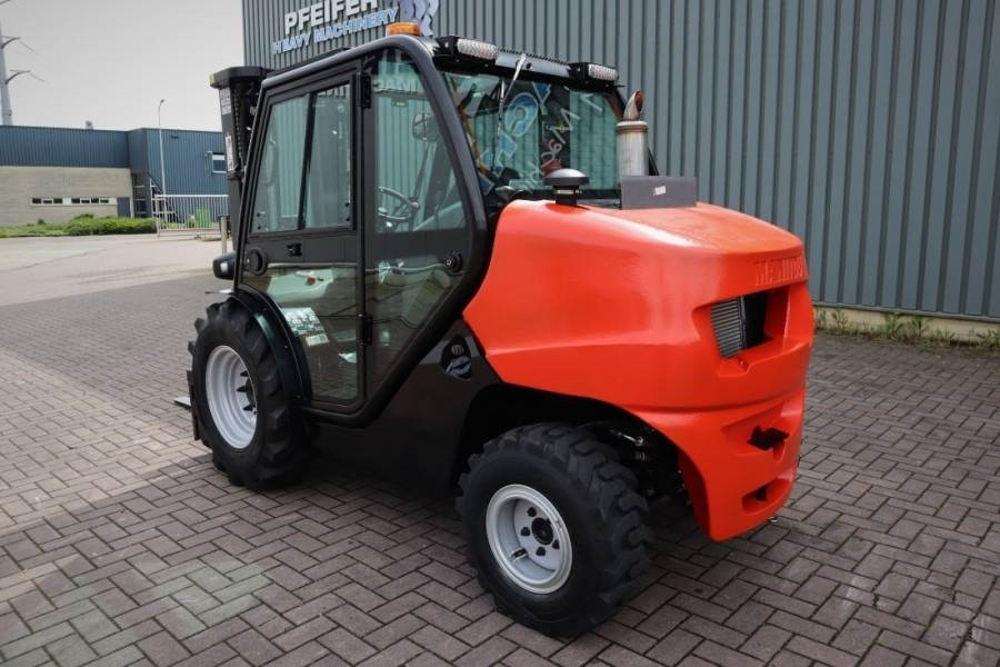 Manitou MC25-4 Valid Inspection, *Guarantee, Diesel, 4x4 D - Мотокар с висока проходимост: снимка 4 Manitou MC25-4 Valid Inspection, *Guarantee, Diesel, 4x4 D - Мотокар с висока проходимост: снимка 4