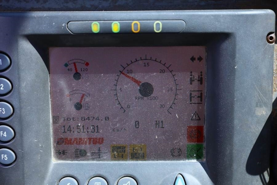 Manitou MRT3050 PRIVILEGE Diesel, 4x4 Drive And 4-Wheel St - Телескопичен товарач: снимка 5 Manitou MRT3050 PRIVILEGE Diesel, 4x4 Drive And 4-Wheel St - Телескопичен товарач: снимка 5