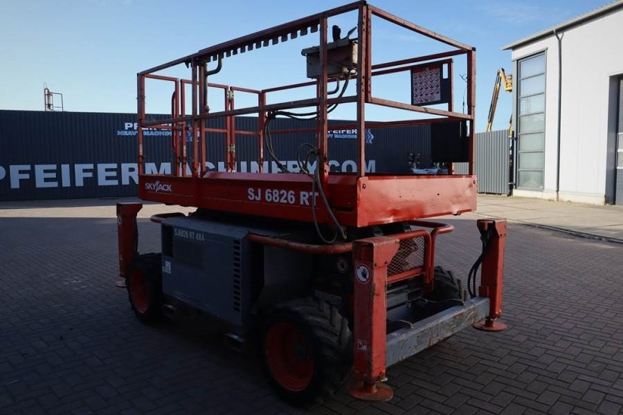 SkyJack SJ6826 Diesel, 4x4 Drive, 10m Working Height, 567k - Ножична работна платформа: снимка 2 SkyJack SJ6826 Diesel, 4x4 Drive, 10m Working Height, 567k - Ножична работна платформа: снимка 2