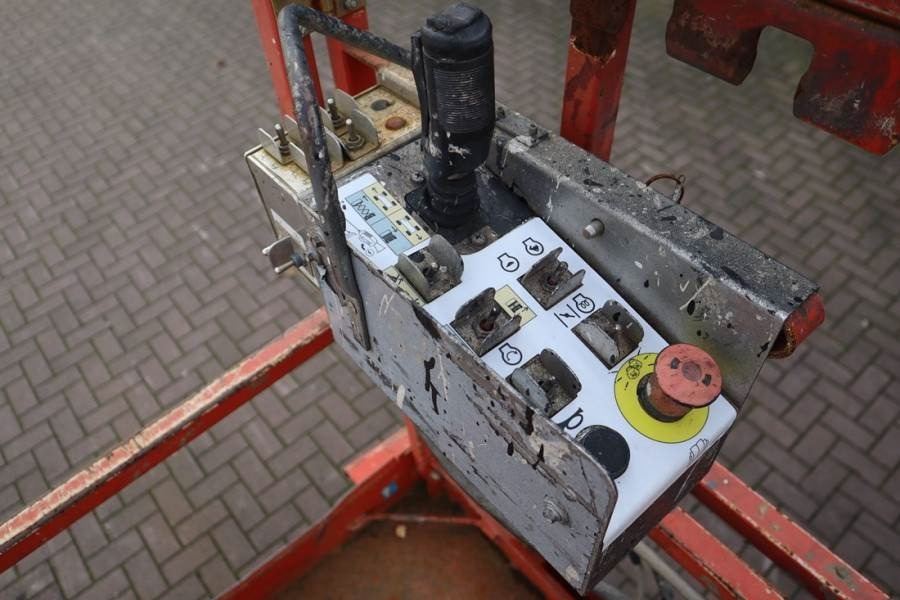 SkyJack SJ6826 Diesel, 4x4 Drive, 10m Working Height, 567k - Ножична работна платформа: снимка 5 SkyJack SJ6826 Diesel, 4x4 Drive, 10m Working Height, 567k - Ножична работна платформа: снимка 5
