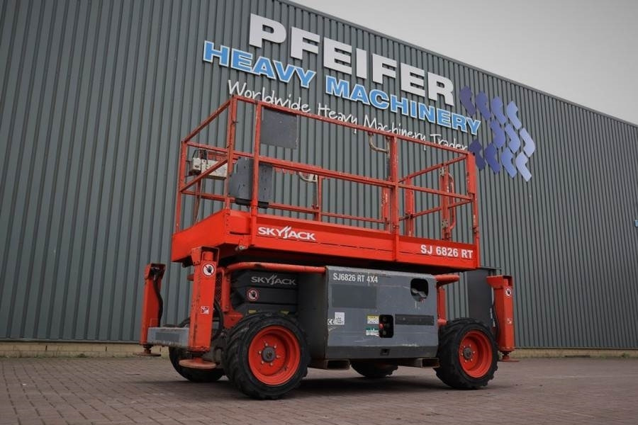 SkyJack SJ6826 Diesel, 4x4 Drive, 10m Working Height, 567k - Ножична работна платформа: снимка 1 SkyJack SJ6826 Diesel, 4x4 Drive, 10m Working Height, 567k - Ножична работна платформа: снимка 1