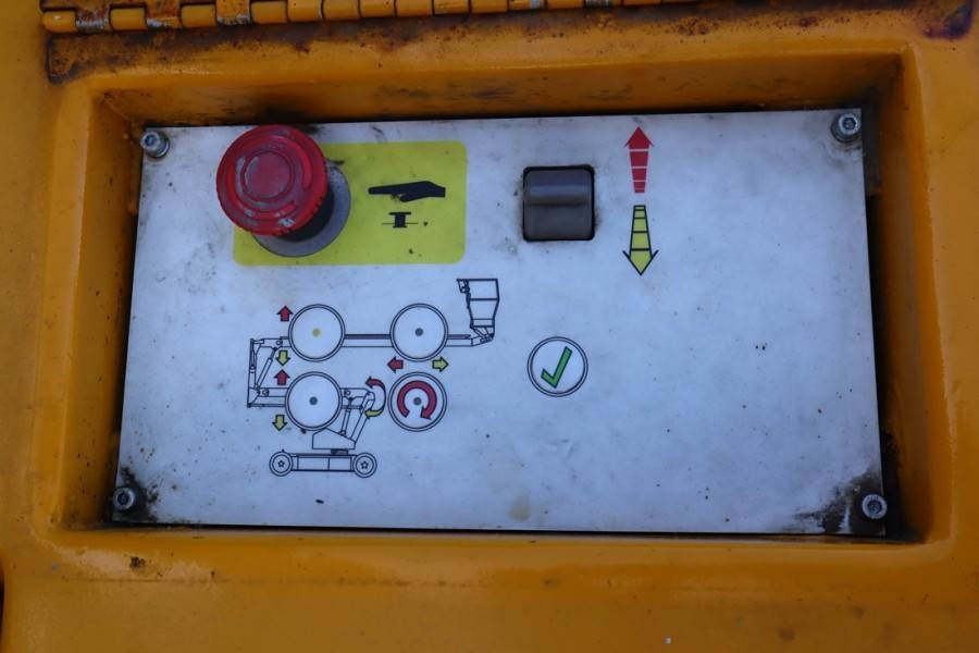 Snorkel A38E Electric, 13.5m Working Height, 6.1m Reach, 2 - Артикулираща платформа: снимка 5 Snorkel A38E Electric, 13.5m Working Height, 6.1m Reach, 2 - Артикулираща платформа: снимка 5