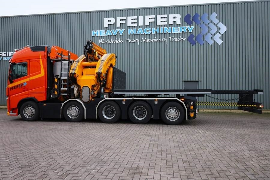 Volvo FH12 With Cormach 135tm Crane Volvo FH12 10x4 With - Кран за всякакви терени: снимка 3 Volvo FH12 With Cormach 135tm Crane Volvo FH12 10x4 With - Кран за всякакви терени: снимка 3