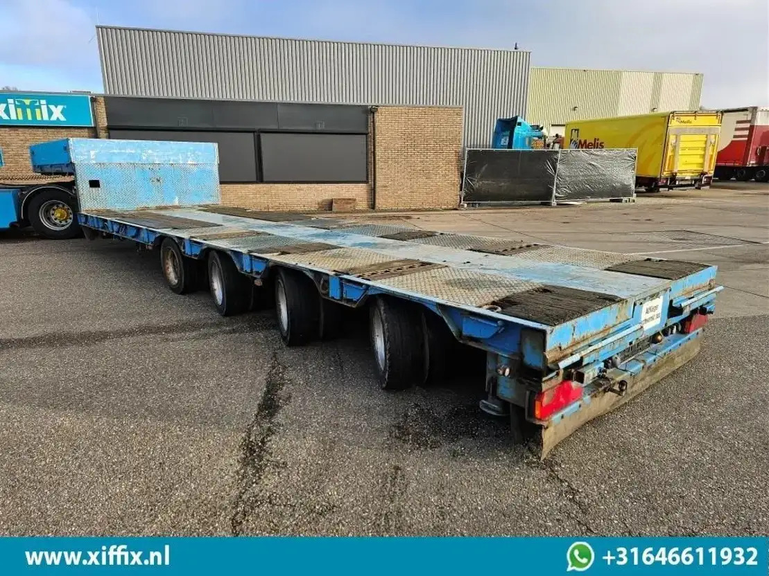Goldhofer 4-ass. Uitschuifbare semi dieplader / 80 cm. Hoog / 3x gestuurd - Нискорамна площадка полуремарке: снимка 3 Goldhofer 4-ass. Uitschuifbare semi dieplader / 80 cm. Hoog / 3x gestuurd - Нискорамна площадка полуремарке: снимка 3