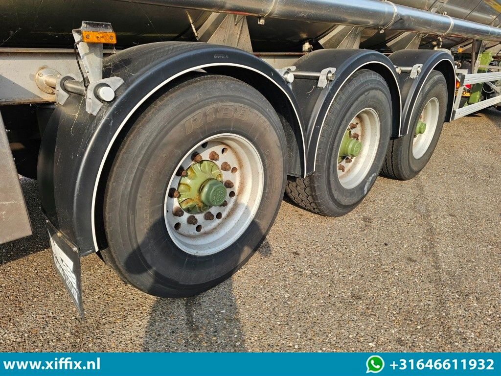 Parcisa 3-ass. Geisoleerde RVS tankoplegger / ADR / Chemie / 1 Compartiment - Полуремарке цистерна: снимка 5 Parcisa 3-ass. Geisoleerde RVS tankoplegger / ADR / Chemie / 1 Compartiment - Полуремарке цистерна: снимка 5