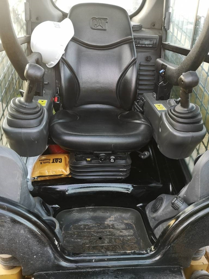 CAT 259 D XPS - Мини челен товарач: снимка 5 CAT 259 D XPS - Мини челен товарач: снимка 5
