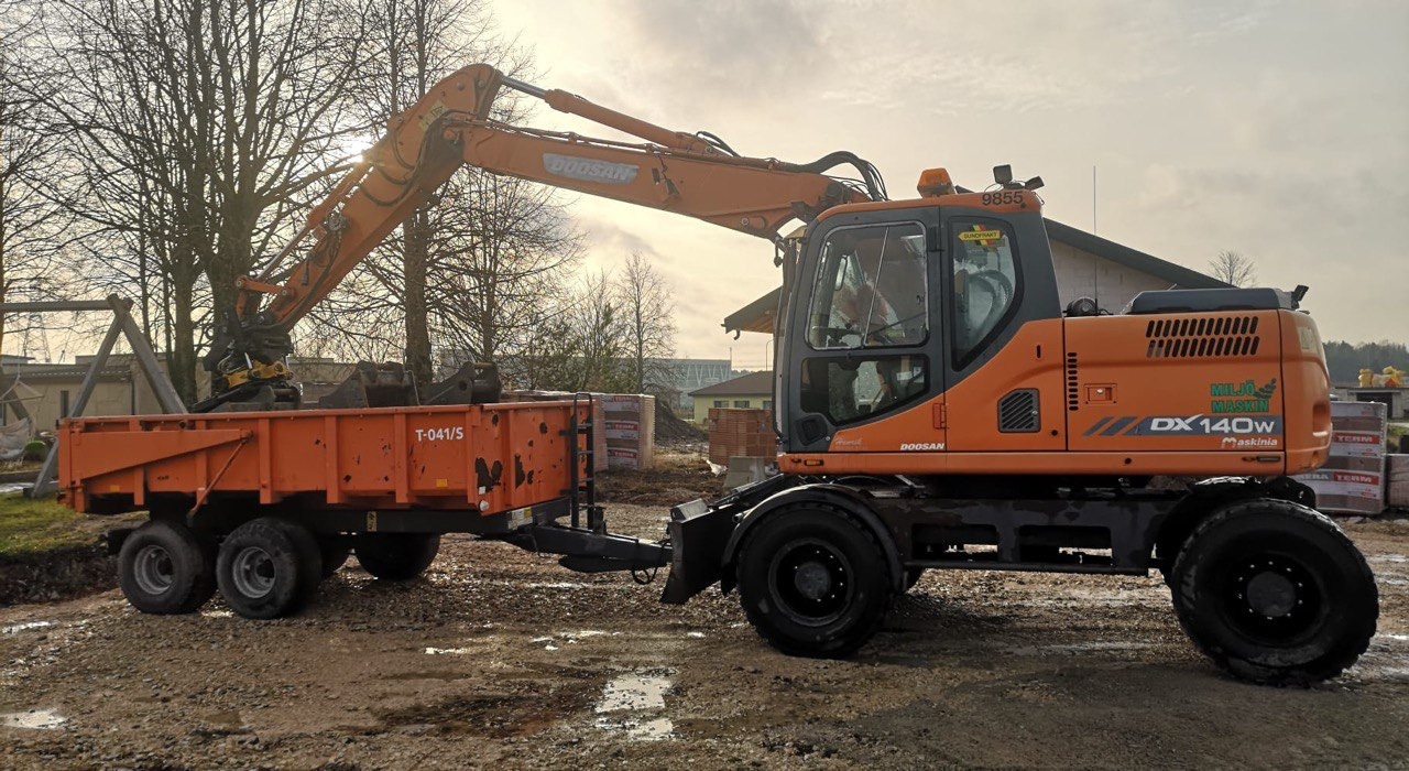 Doosan DX 140 - Колесен багер: снимка 5 Doosan DX 140 - Колесен багер: снимка 5