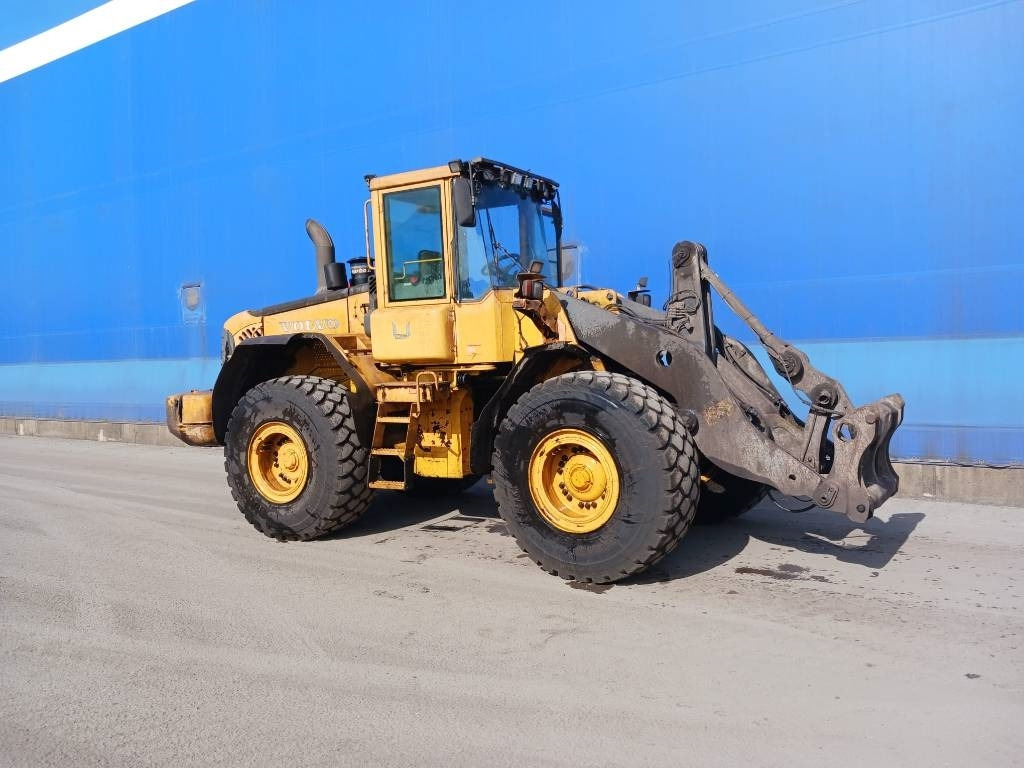 Volvo L 120 E - Колесен товарач: снимка 3 Volvo L 120 E - Колесен товарач: снимка 3