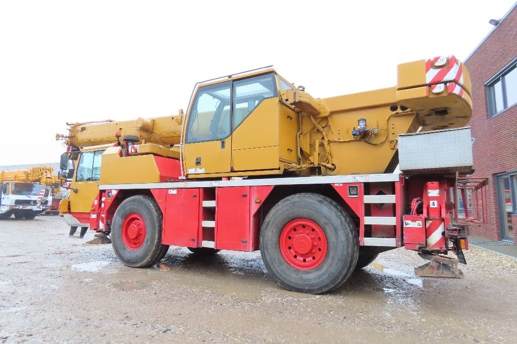 Liebherr LTM 1030-2.1 - Кран за всякакви терени: снимка 4 Liebherr LTM 1030-2.1 - Кран за всякакви терени: снимка 4