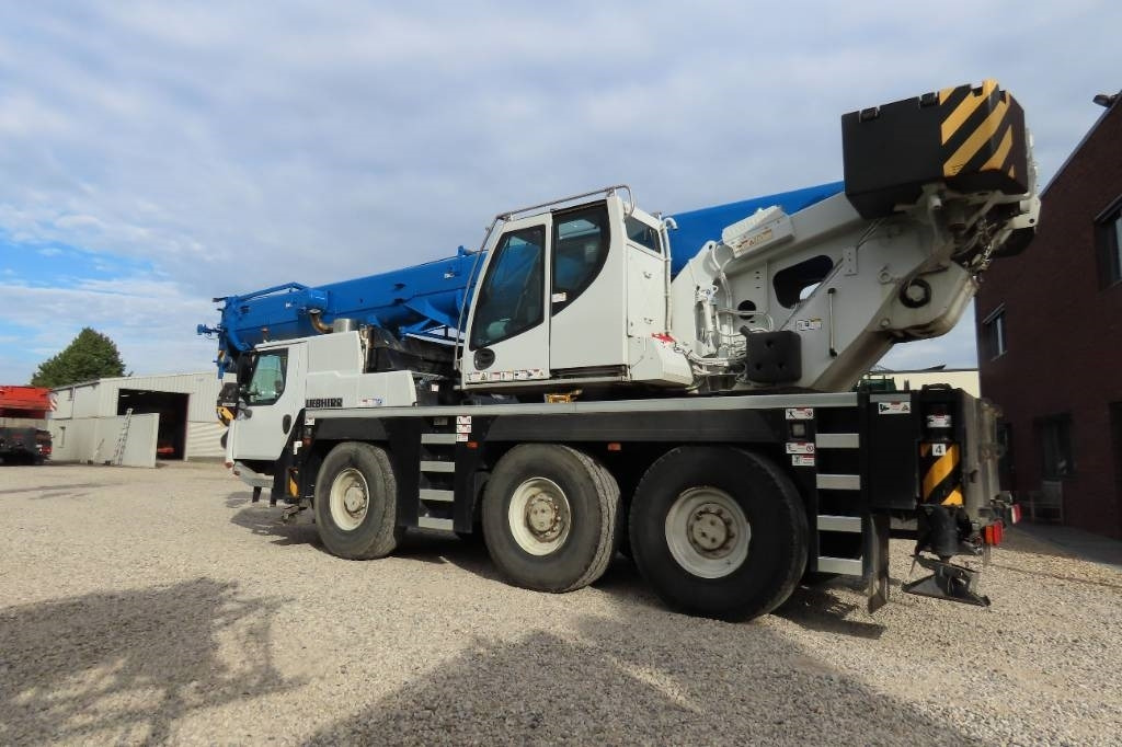 Liebherr LTM 1050-3.1 - Кран за всякакви терени: снимка 4 Liebherr LTM 1050-3.1 - Кран за всякакви терени: снимка 4