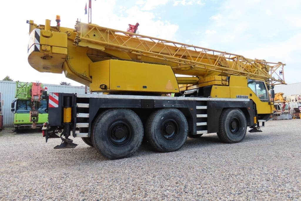 Liebherr LTM 1055-1 - Кран за всякакви терени: снимка 3 Liebherr LTM 1055-1 - Кран за всякакви терени: снимка 3