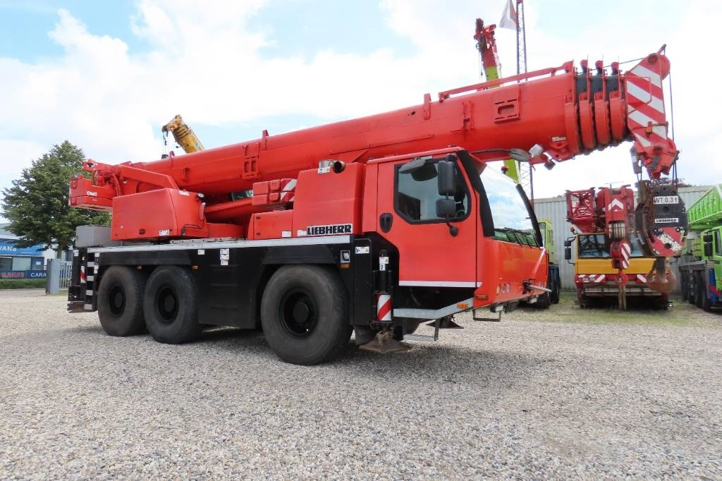 Liebherr LTM 1055-3.2 - Кран за всякакви терени: снимка 2 Liebherr LTM 1055-3.2 - Кран за всякакви терени: снимка 2