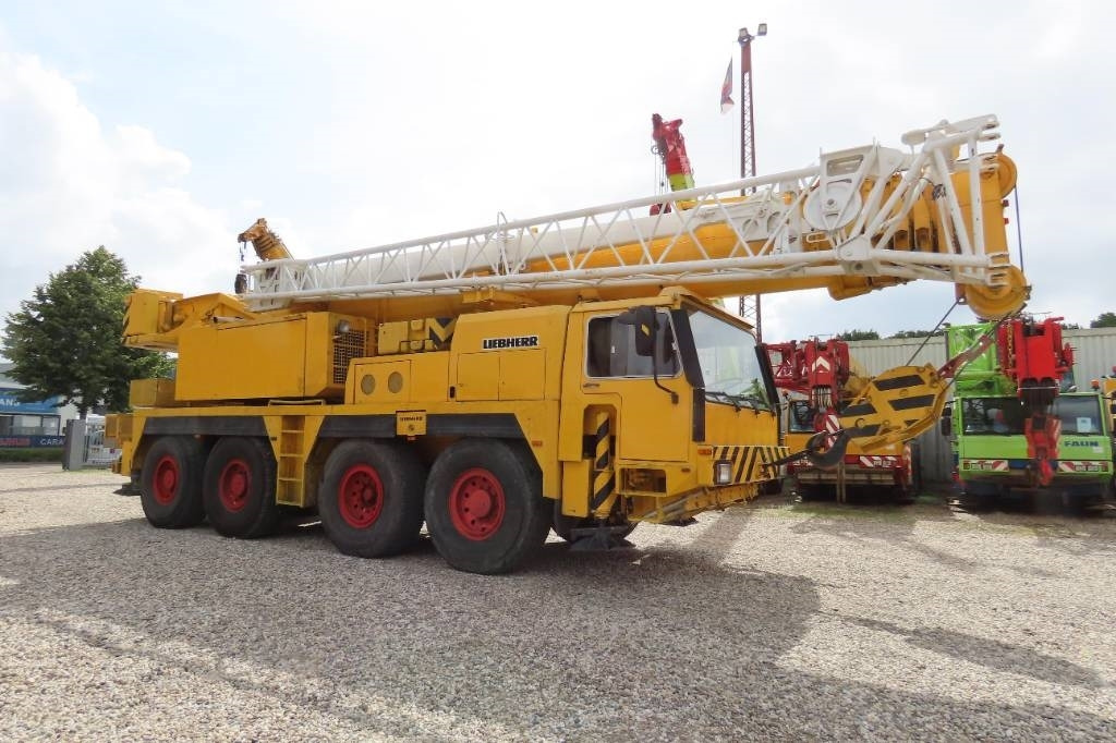 Liebherr LTM 1070-1 - Кран за всякакви терени: снимка 2 Liebherr LTM 1070-1 - Кран за всякакви терени: снимка 2