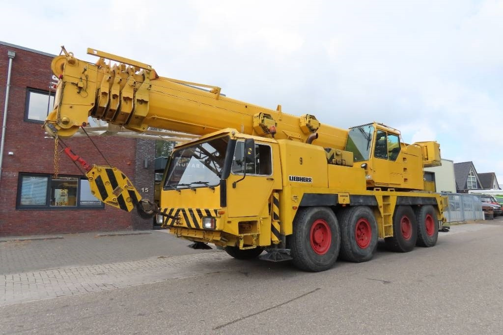 Liebherr LTM 1070-1 - Кран за всякакви терени: снимка 1 Liebherr LTM 1070-1 - Кран за всякакви терени: снимка 1